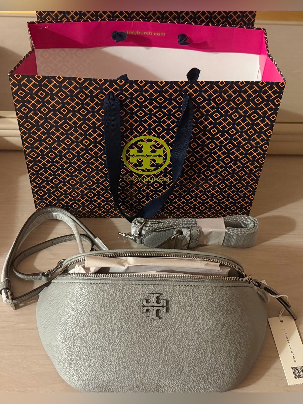 NWT Tory Burch Pebbled Leather Crossbody in Misty Cloud